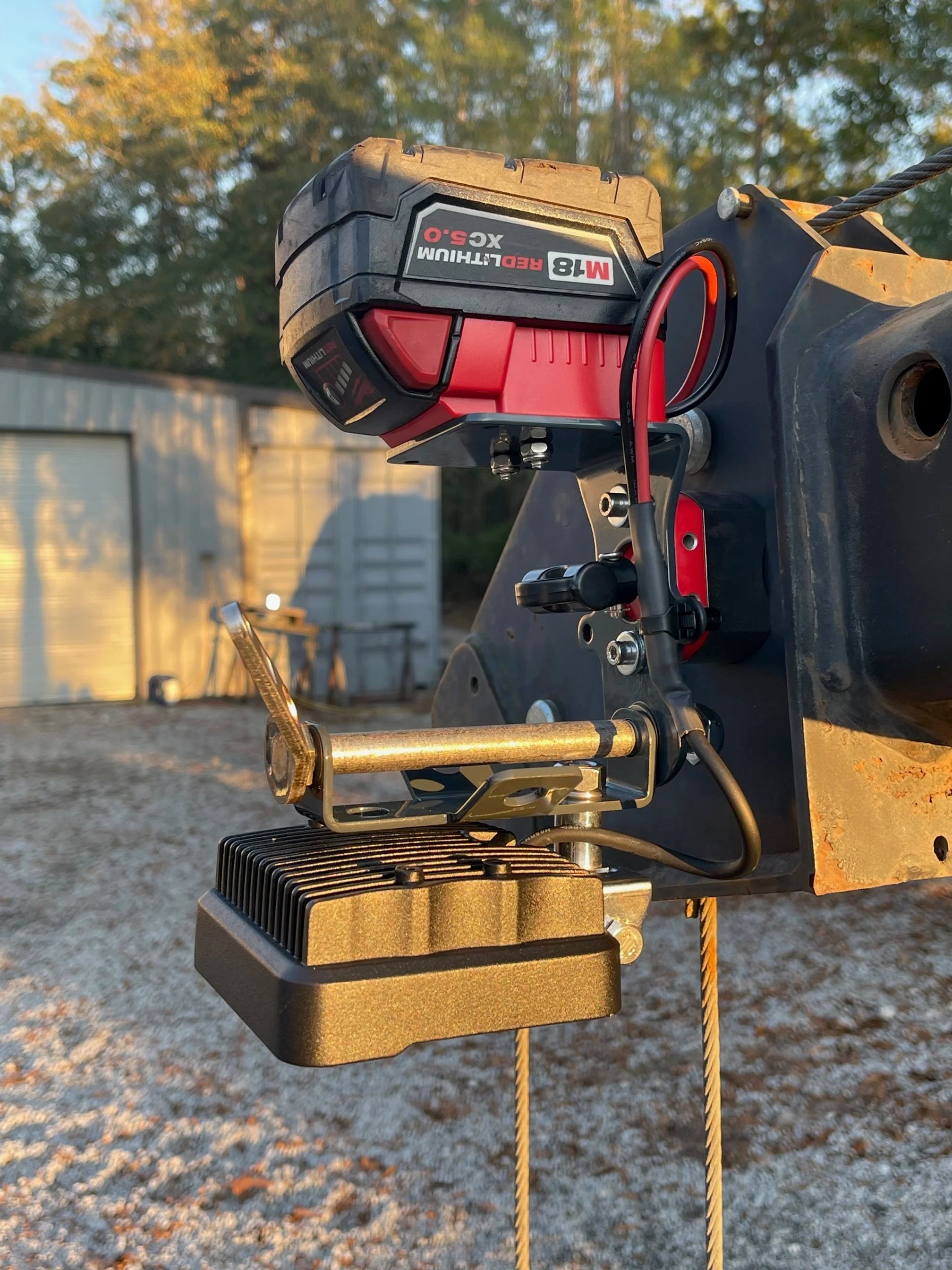 Magnetic Base cordless Crane work light GEN 2.0